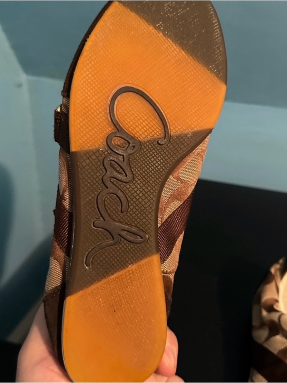 Coach monogram, Patterned Sneakers Size 8M Velcro latches - Picture 5 of 9